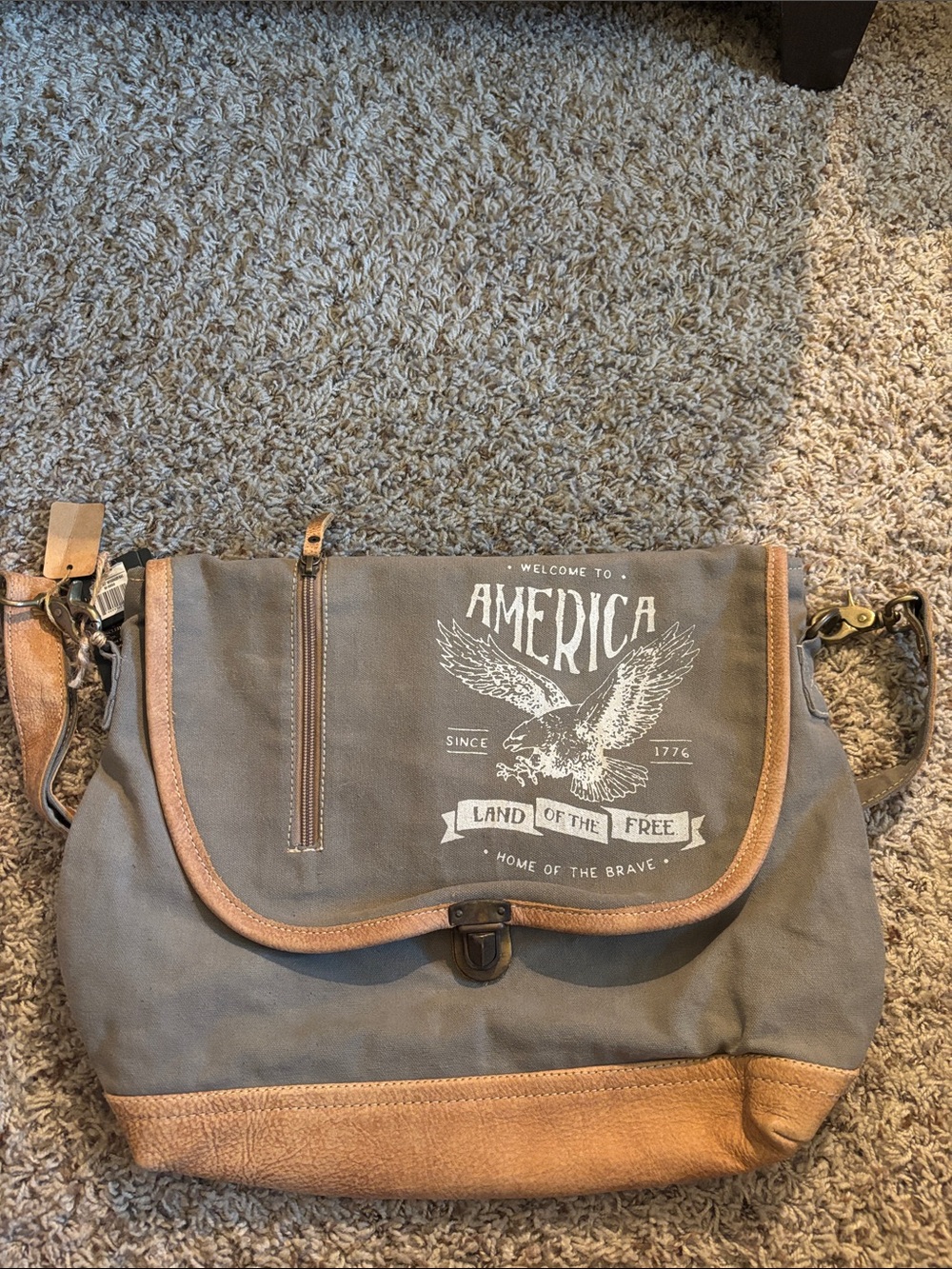NWT Myra Bag Messenger Bag